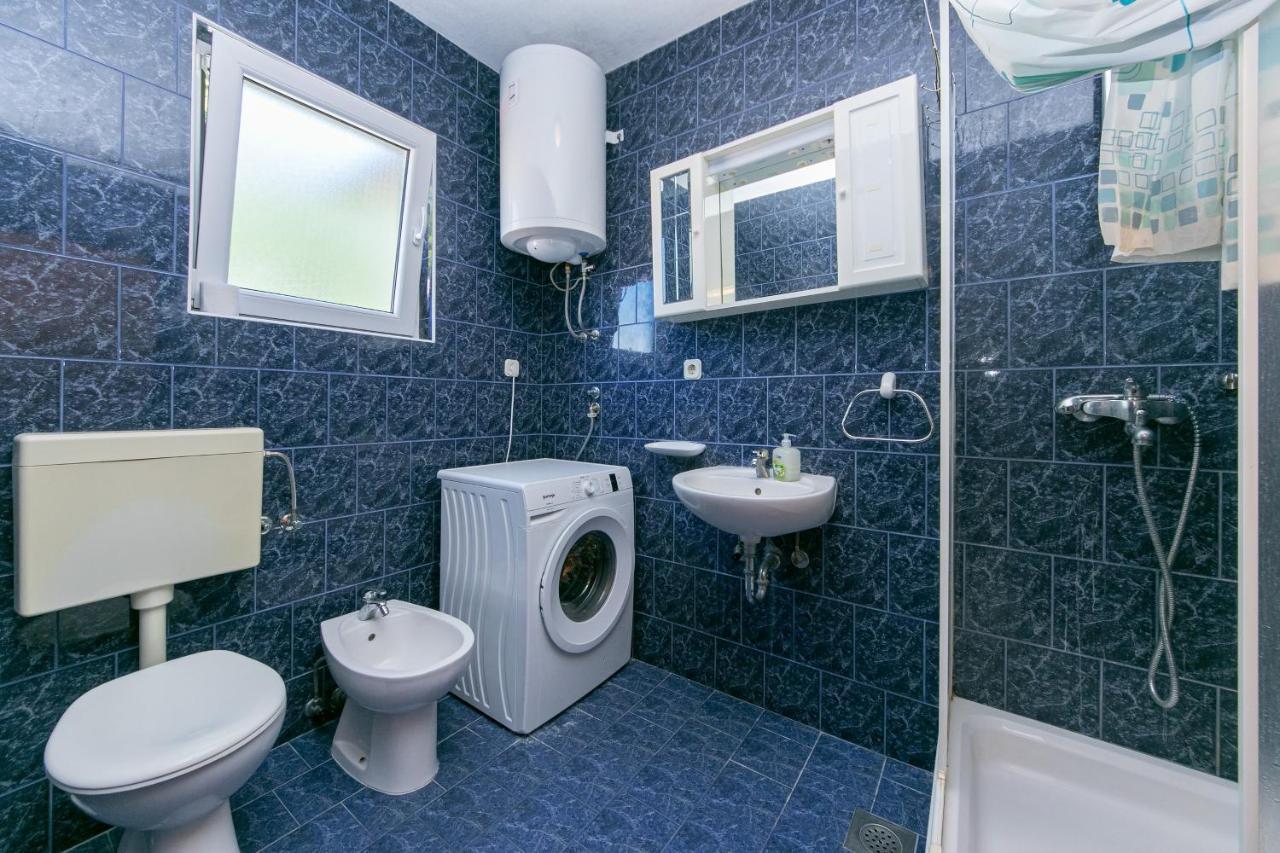 Apartments With A Parking Space Gradac, Makarska - 14708 المظهر الخارجي الصورة