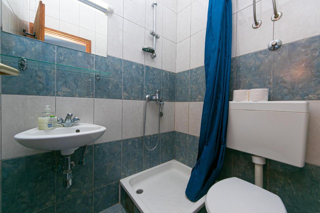 Apartments With A Parking Space Gradac, Makarska - 14708 المظهر الخارجي الصورة