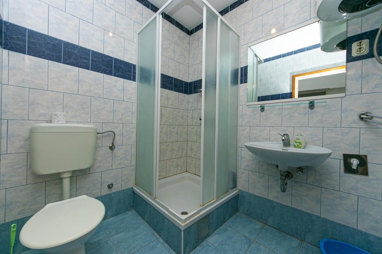 Apartments With A Parking Space Gradac, Makarska - 14708 المظهر الخارجي الصورة