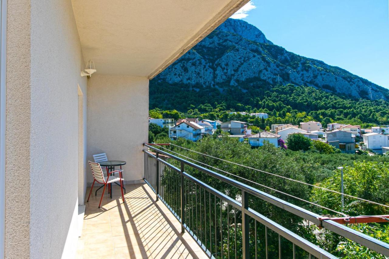 Apartments With A Parking Space Gradac, Makarska - 14708 المظهر الخارجي الصورة