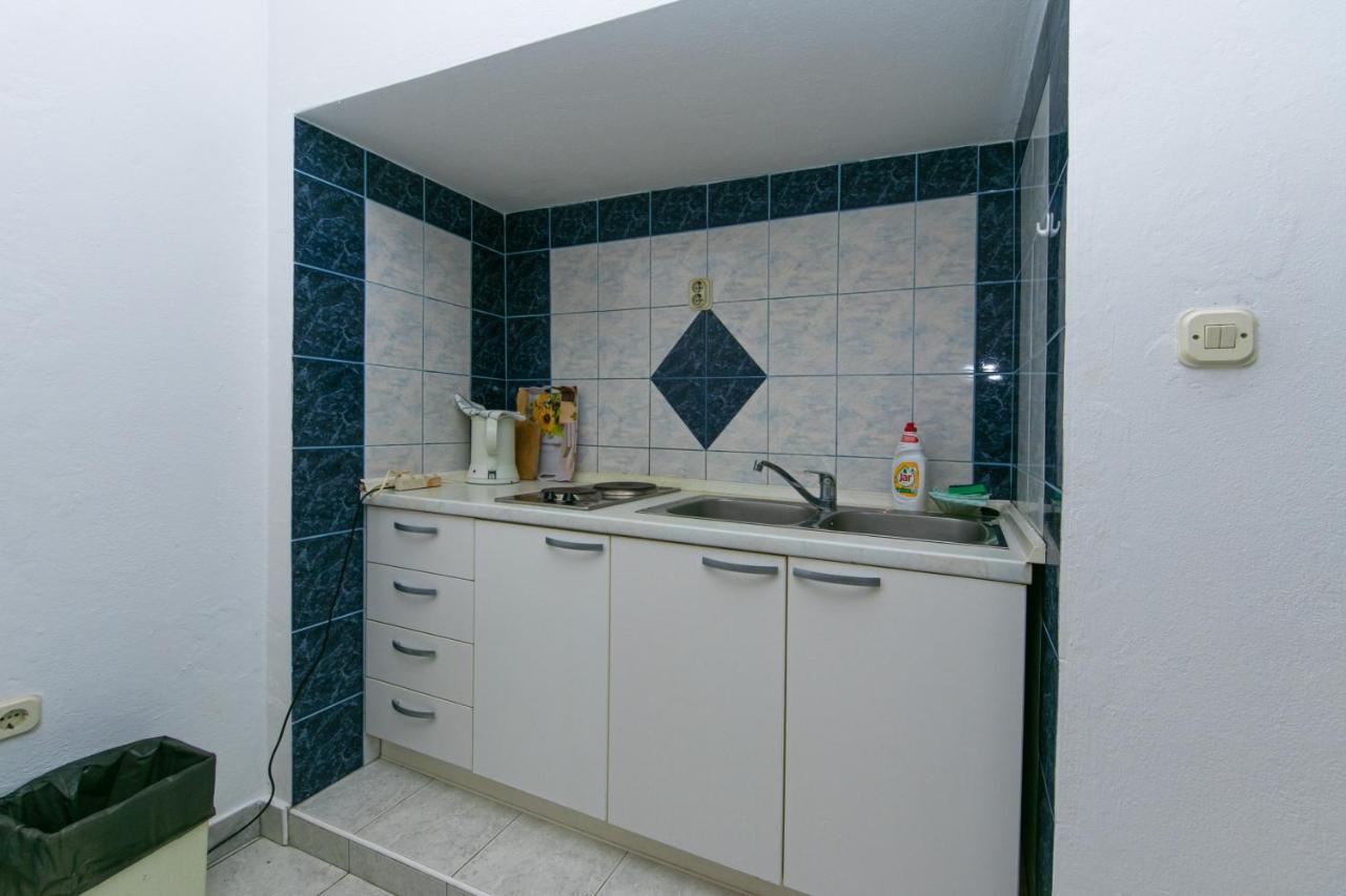 Apartments With A Parking Space Gradac, Makarska - 14708 المظهر الخارجي الصورة